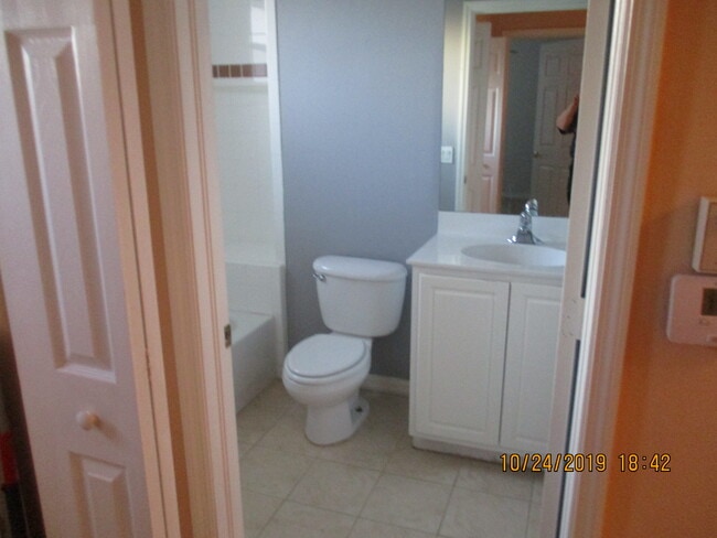 Foto del edificio - 6878 Sterling Greens Ct