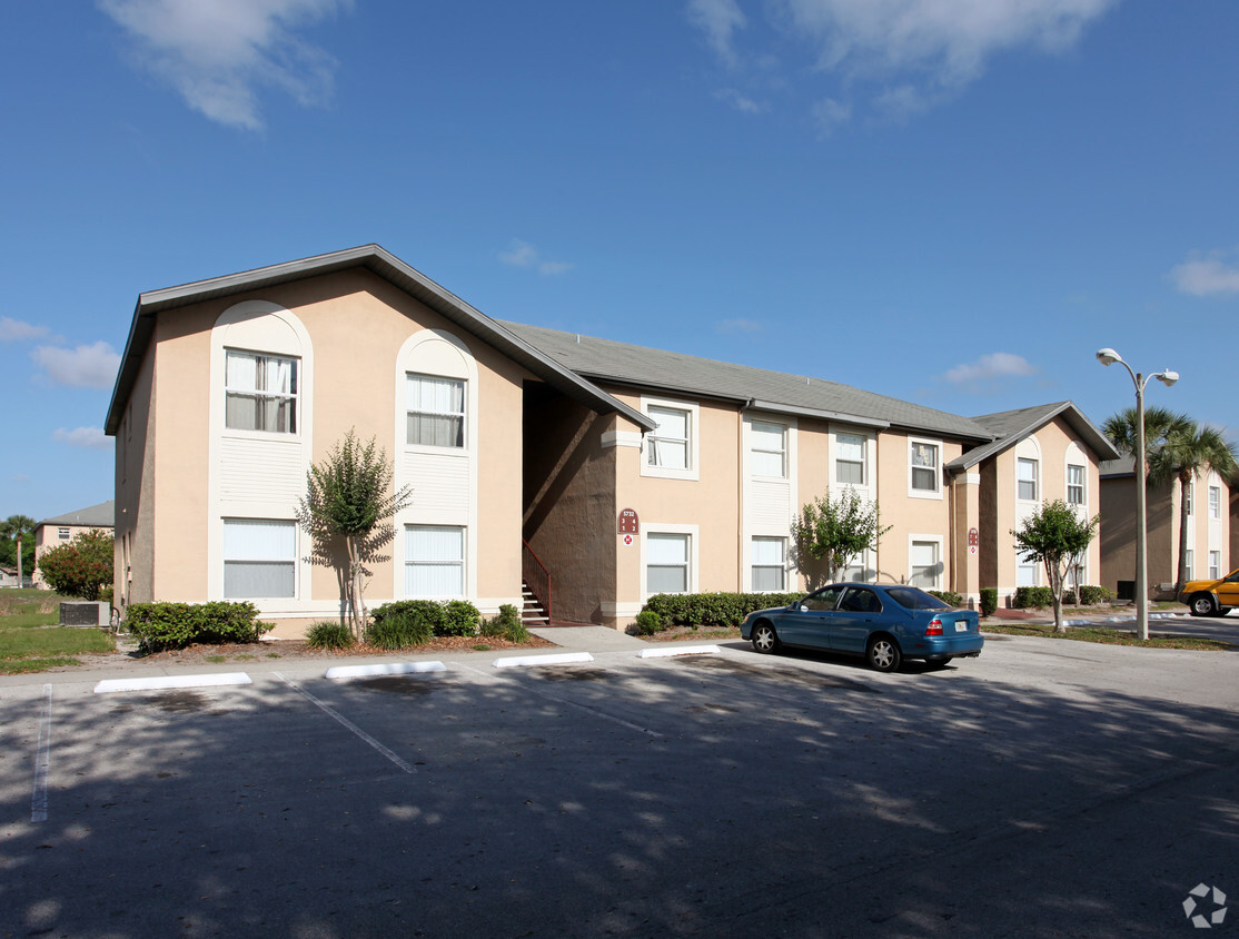 Foto del edificio - Oak Harbor Apartments