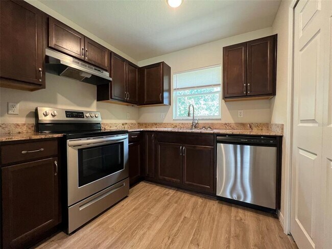 Building Photo - 17 Juniper Pass Dr