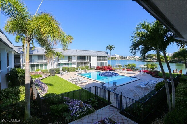 Foto del edificio - 333 Harbour Dr