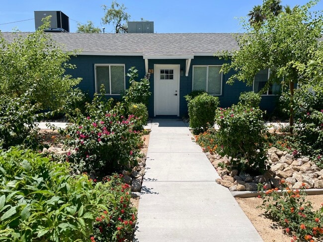 Photo - 833 E Turney Ave Apartment