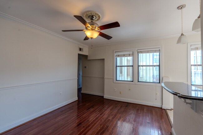 Foto del edificio - 315 Evarts St NE