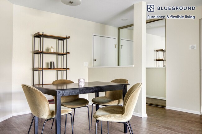 Building Photo - 1626 Malcolm Ave