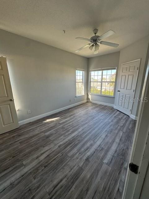 Foto del edificio - 4316 Bayside Village Dr