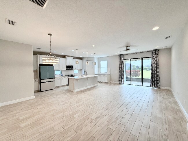 Building Photo - 7917 Dobre Wy