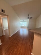 Building Photo - 12950 Vista Isles Dr