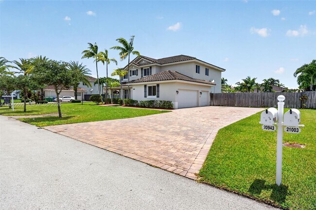 Building Photo - 20943 SW 133rd Ave