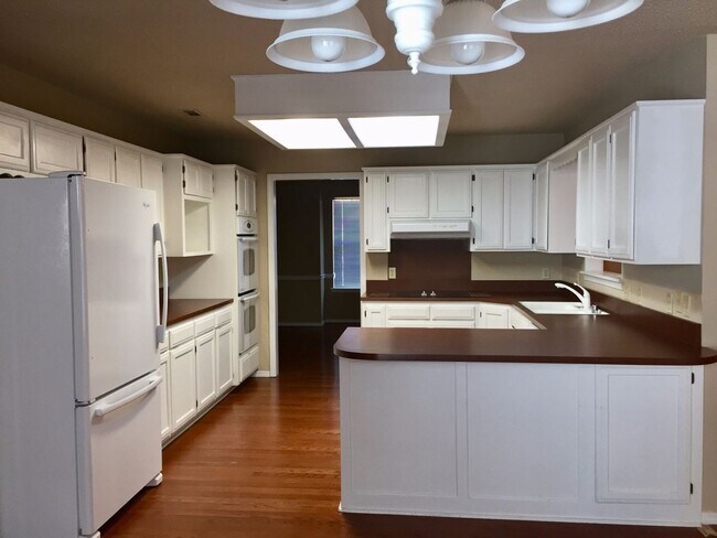 Foto del edificio - 2315 E Kantz Ln