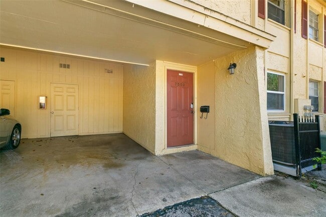 Building Photo - 7509 Fragancia Ct