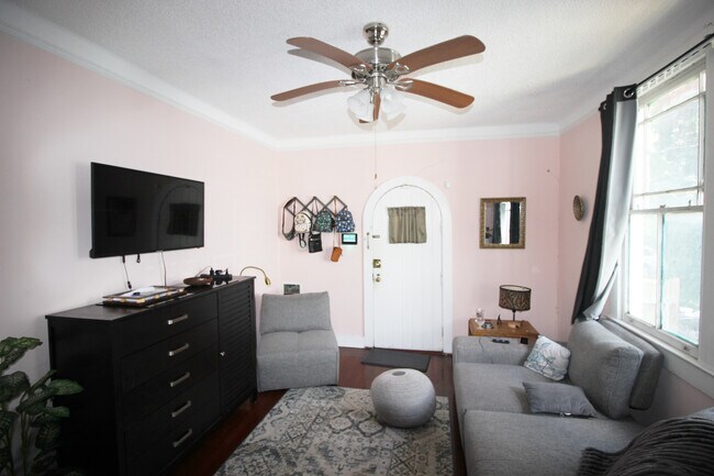 Foto del edificio - 1562 N Dorgenois St