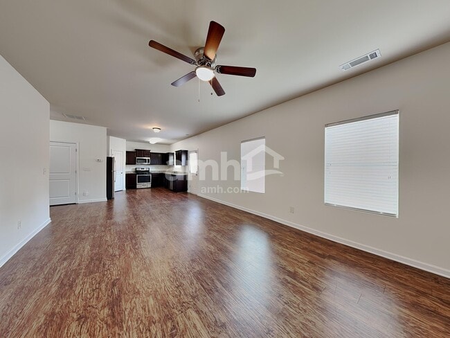 Building Photo - 158 Scotland Dr