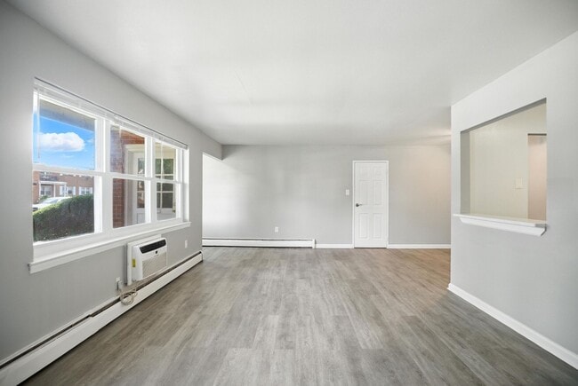 Building Photo - Sunnybrae Apartments