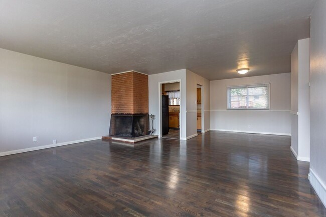 Foto del edificio - Nice Ranch Style Home in D12!