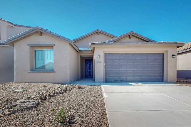 Building Photo - Mesa Del Sol NEW 4 Bedroom  2 Bath 2/CG