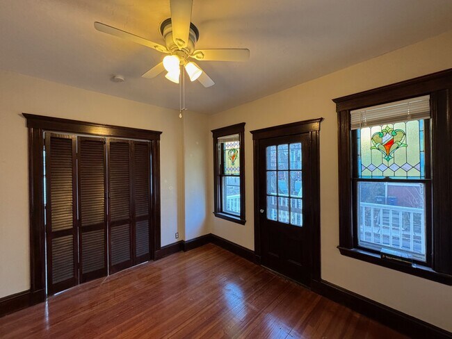 Foto del edificio - 62 Liberty Ave