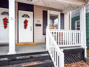 Building Photo - 363 E Gates St