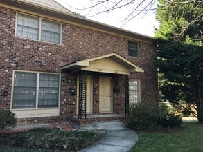 Building Photo - 218 Ransom St