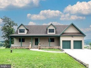 Building Photo - 42 Pine Grove Ln