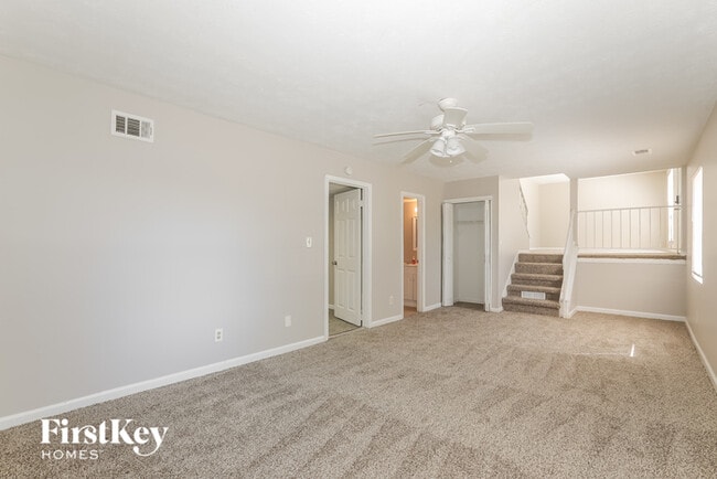Foto del edificio - 8822 Ashwood Dr