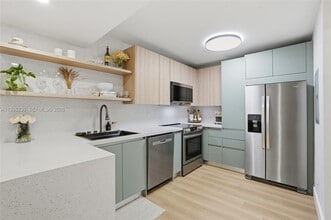 Building Photo - 1100 11th St