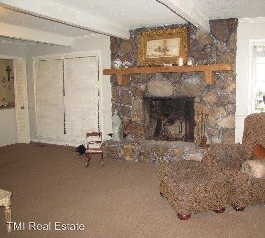 Foto del edificio - 4912 Spring Rock Rd