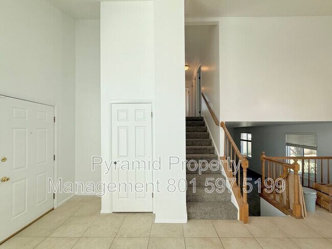 Foto del edificio - 9958 Pinehurst Dr