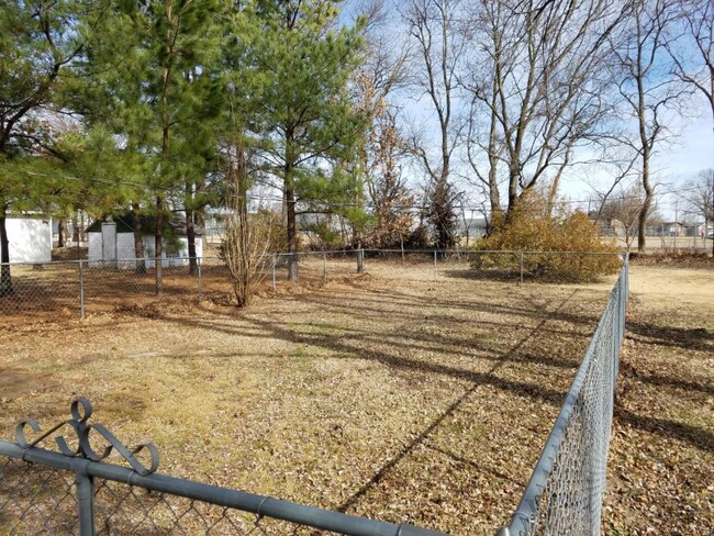 Foto del edificio - 1907 Messenger Cir