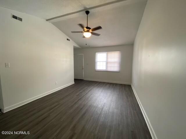 Foto del edificio - 2305 Knollwood Ln