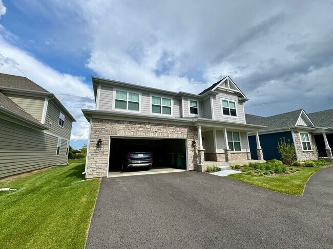 Foto del edificio - Newly Built 5-bedroom featuring luxe finishes and a spa-inspired master suite.