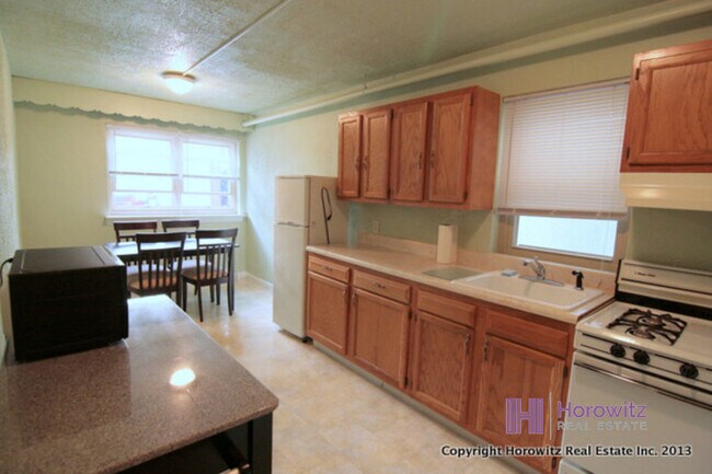 Foto del edificio - 25-58-58 44th St