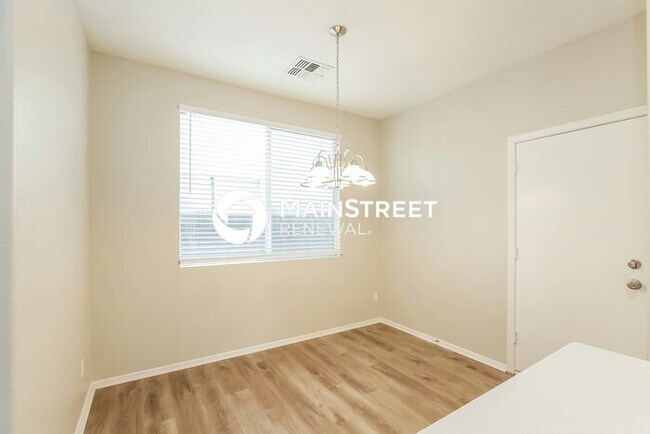Building Photo - 3 Bedroom Pet-Friendly Home in PHOENIX, AZ...