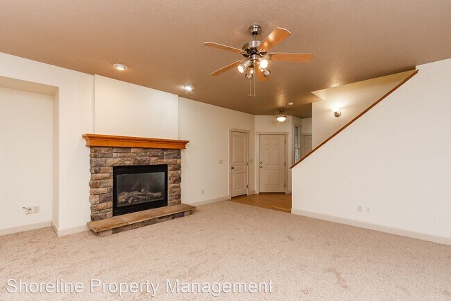 Foto del edificio - 3 br, 3 bath House - 961 E Thunderbird Ct.