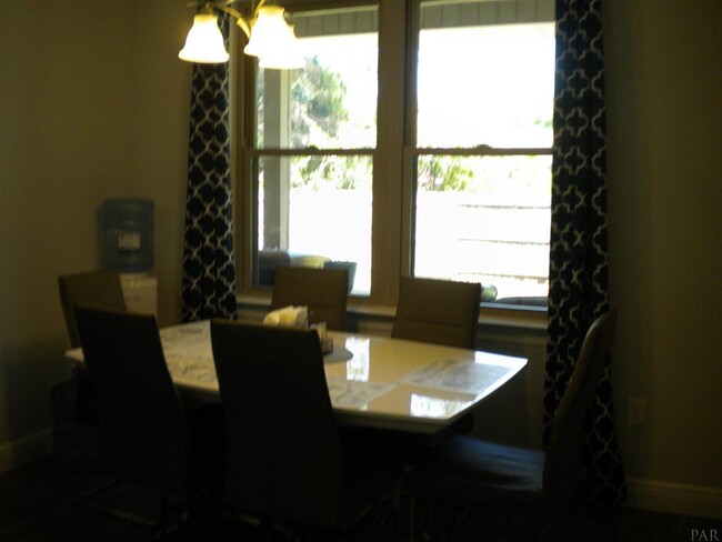 Building Photo - 1018 Villa Venyce Ct