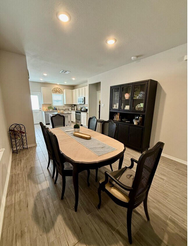 Foto del edificio - 834 Redinger Ridge Dr