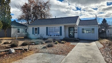 Building Photo - 411 South Ave W