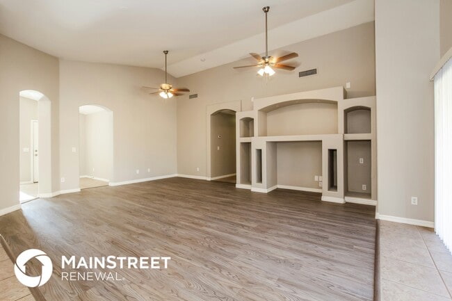 Building Photo - 1210 E Rosemonte Dr