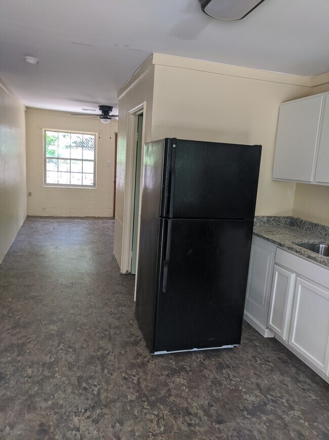 Sala de estar - 106 Oakhill St