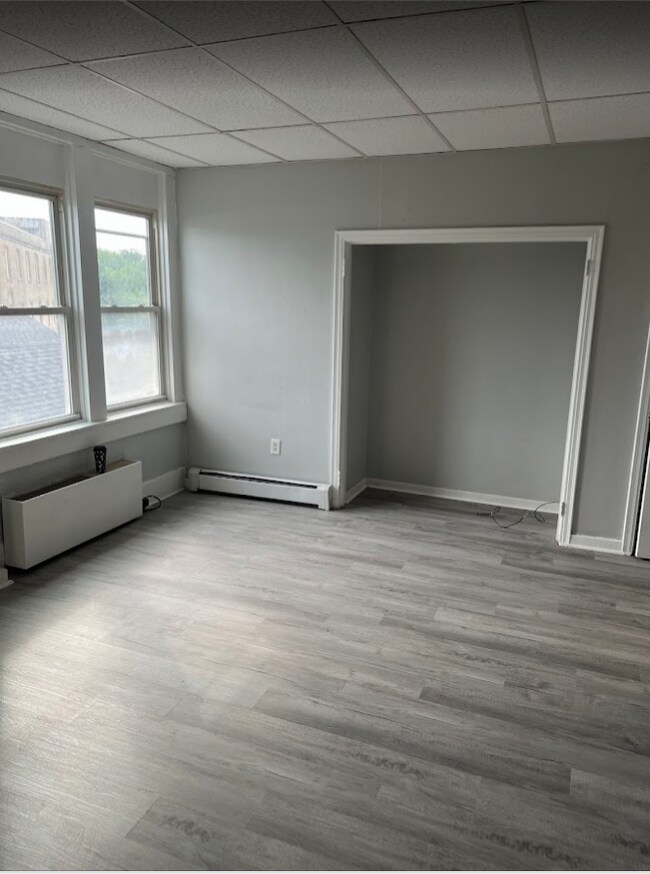 Foto del edificio - 2883 W Liberty Ave