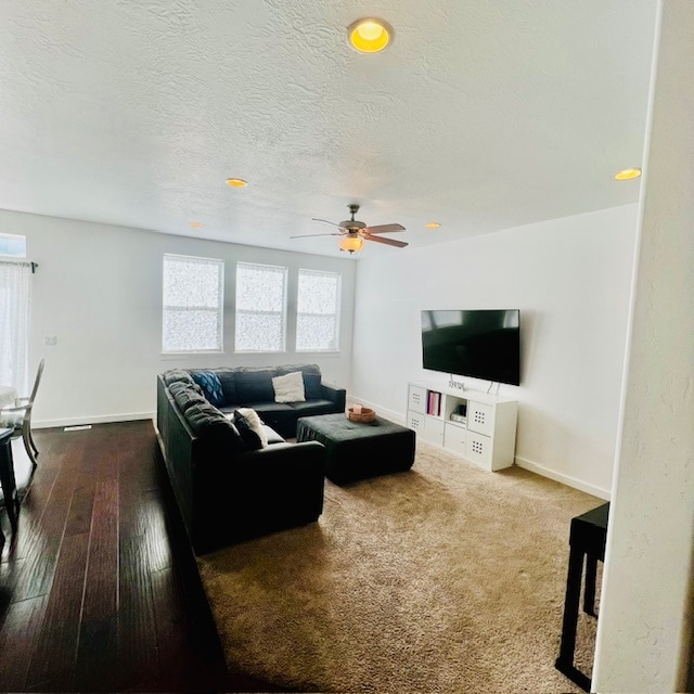 Building Photo - 4104 Fremont Dr