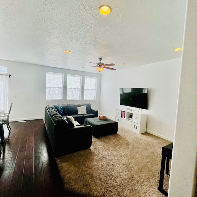 Foto del edificio - 4104 Fremont Dr