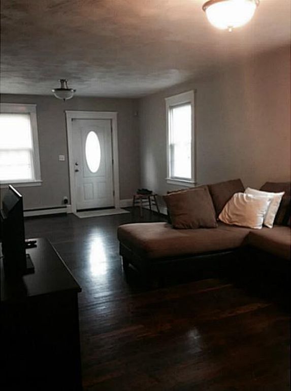 114 Radcliffe Ave, Providence, RI 02908 House Rental in Providence