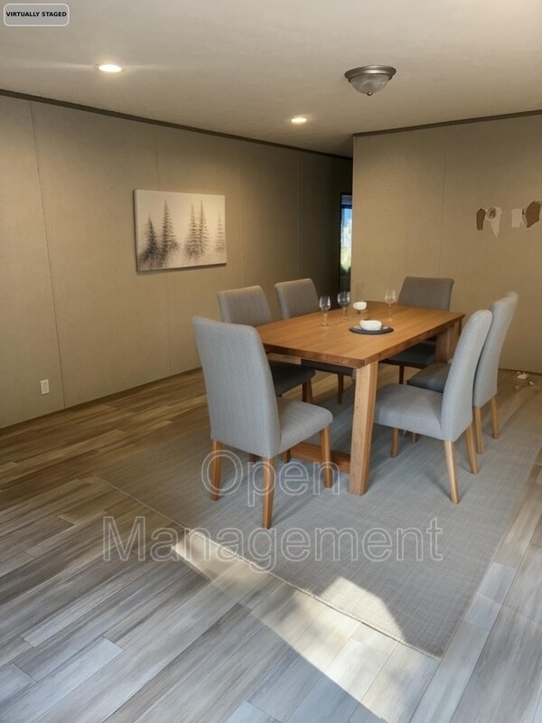 Foto del edificio - 2710 N Farm Rd 137