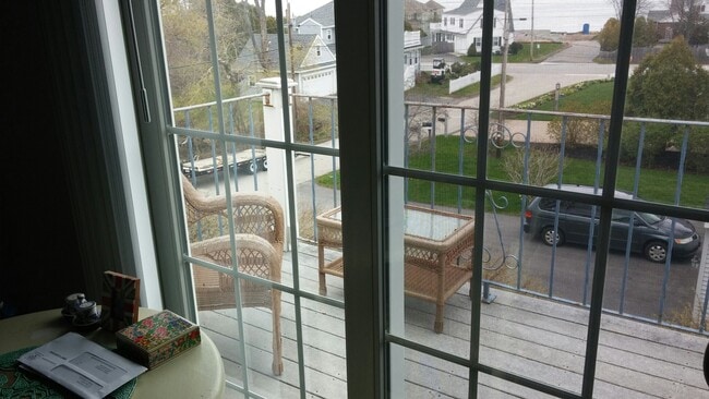 Building Photo - 14 Myrica Ave