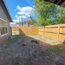 Building Photo - 1025 6th St