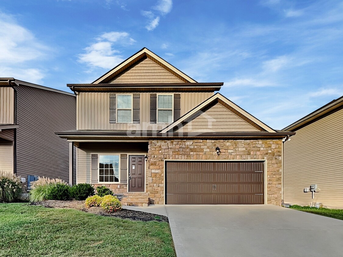 Primary Photo - 2300 Madeline vine ln
