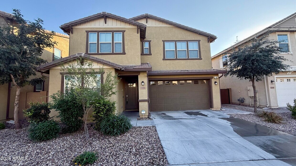 Foto principal - 1151 E Armstrong Wy