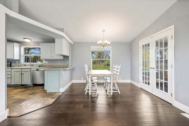 Building Photo - Country Oasis – Flexible Rental in Rexburg...