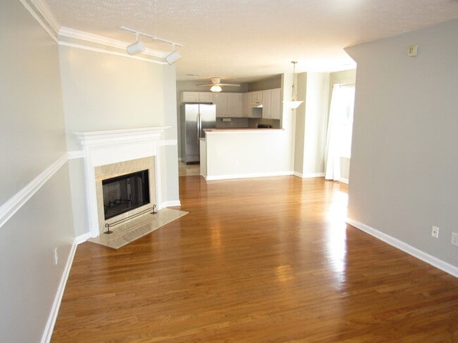 Building Photo - 704 Flintlock Ct