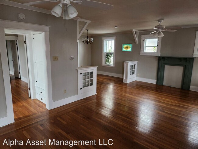Foto del edificio - 3 br, 1 bath House - 232 Fourth St.