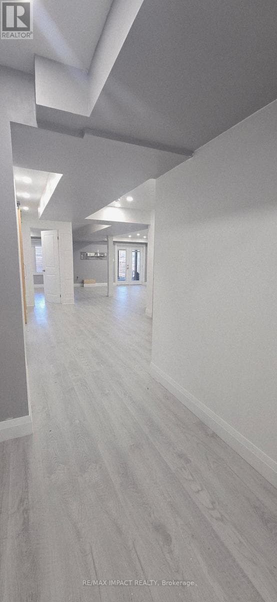 Building Photo - 147 Yacht Dr